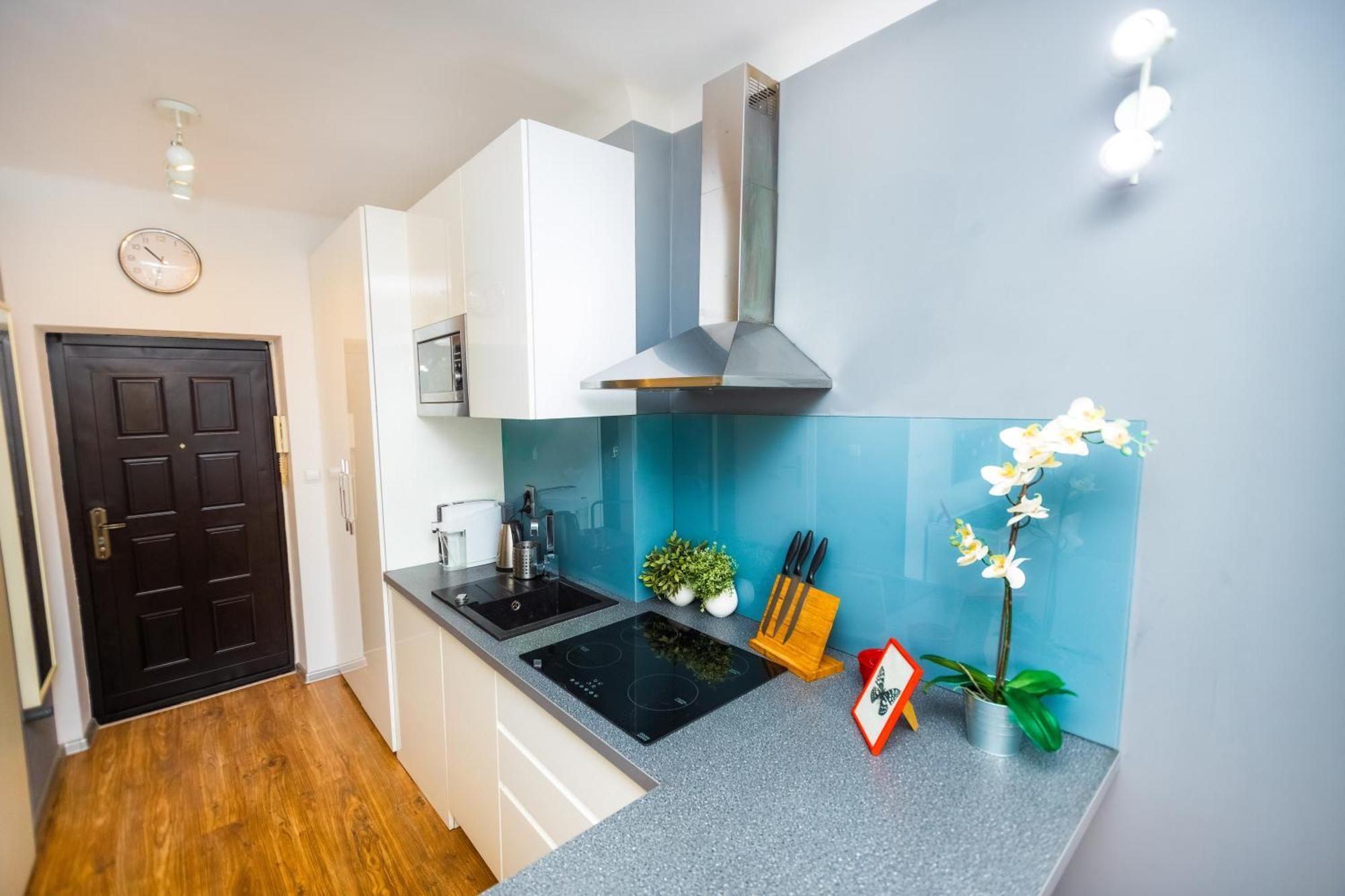 Cozy Studio Next To The Metro And City Center Varsóvia Exterior foto
