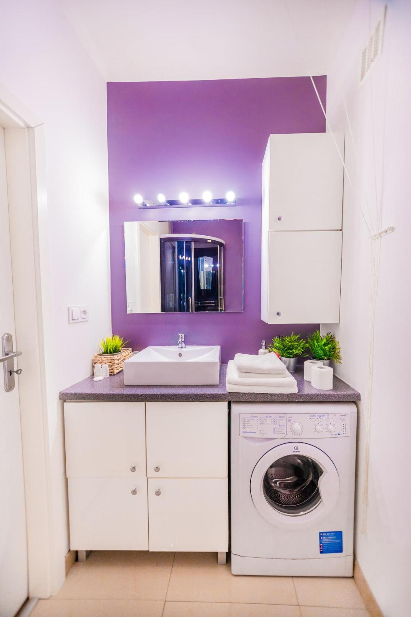Cozy Studio Next To The Metro And City Center Varsóvia Exterior foto